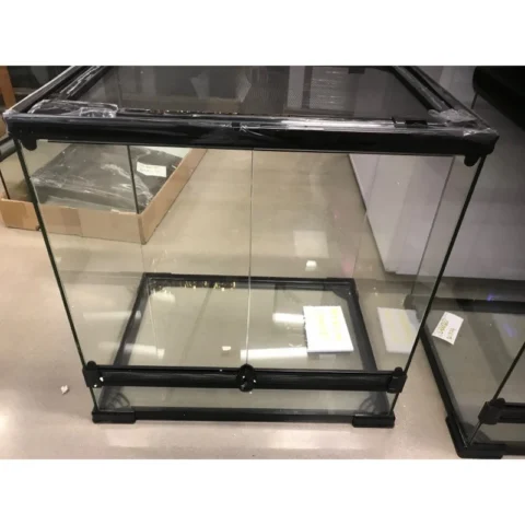Glass 24x18x24 Terrarium